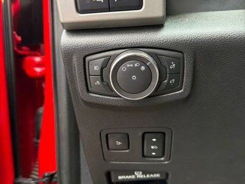Used 2020 Ford F350 Lariat w/ Tremor Off-Road Package AWD/4WD image 17