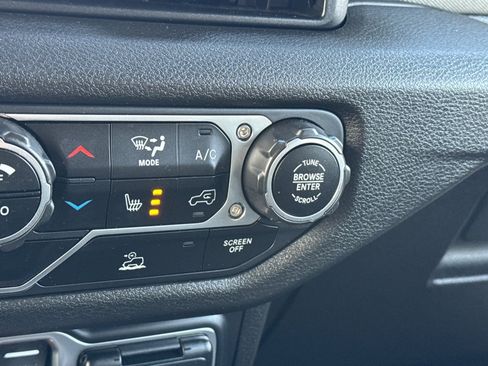 Used 2024 Jeep Wrangler Sport S image 30