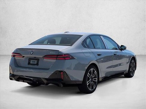 New 2026 BMW 530i xDrive w/ M Sport Package AWD/4WD image 2
