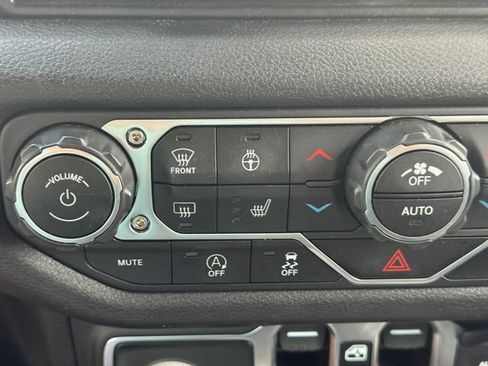 Used 2025 Jeep Wrangler Unlimited Sport AWD/4WD image 35