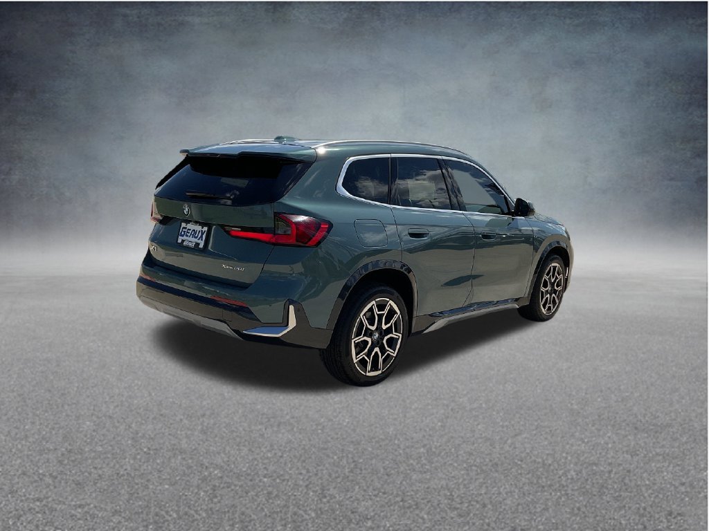 Used 2025 BMW X1 xDrive28i AWD/4WD image 7