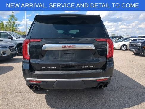 Used 2023 GMC Yukon Denali AWD/4WD image 5