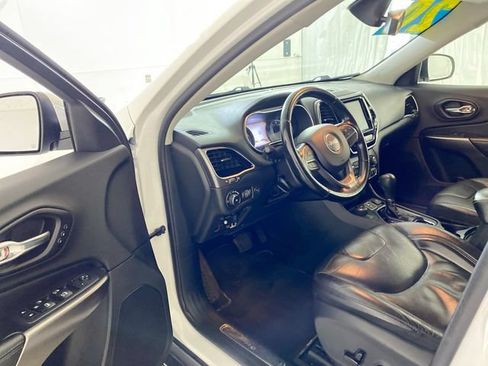Used 2020 Jeep Cherokee Limited AWD/4WD image 21