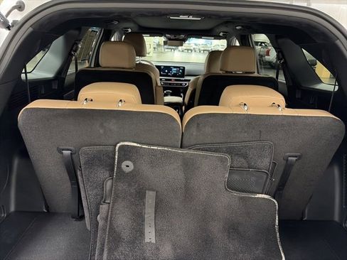 Used 2024 Kia Sorento SX Prestige w/ Olive Brown Leather Package image 11