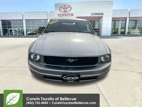 Used 2009 Ford Mustang Premium image 8