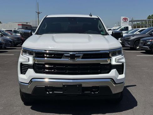 Used 2023 Chevrolet Silverado 1500 LT AWD/4WD image 25