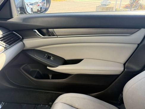 Used 2019 Honda Accord LX image 22