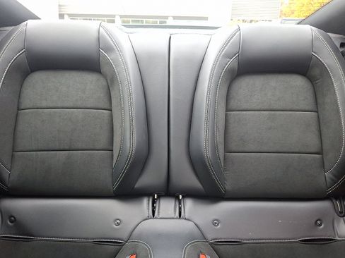 Used 2021 Ford Mustang Shelby GT500 w/ Carbon Fiber Handling Package image 19