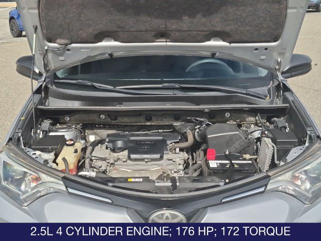 Used 2018 Toyota RAV4 LE w/ All Weather Liner Package AWD/4WD image 22