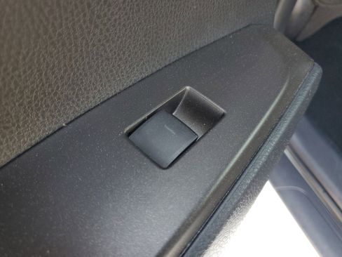 Used 2024 Toyota Camry SE image 13