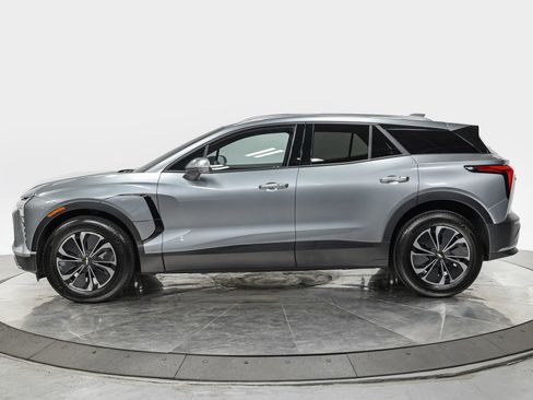 Used 2024 Chevrolet Blazer EV LT AWD/4WD image 2