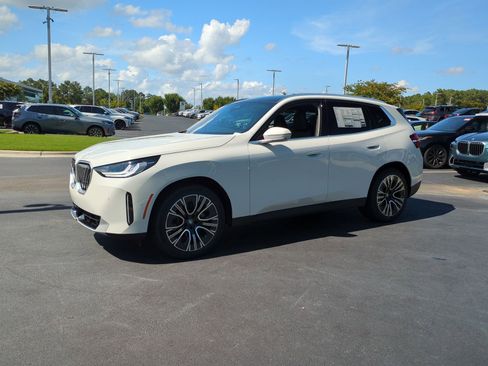 Certified 2025 BMW X3 xDrive30i w/ Premium Package image 5