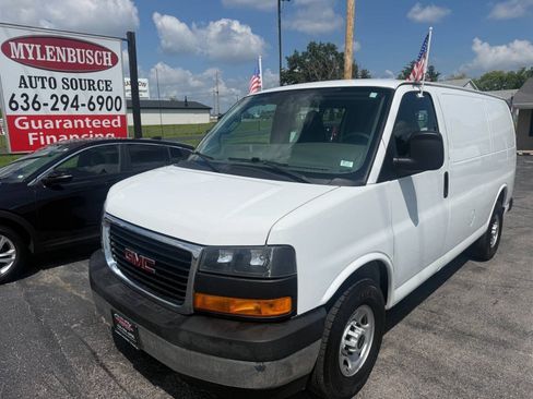 Used 2019 GMC Savana 2500 w/ Driver Convenience Package RWD image 2