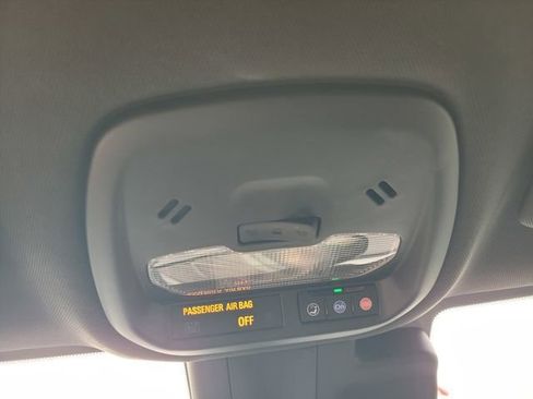 Used 2024 Buick Envista Preferred image 21