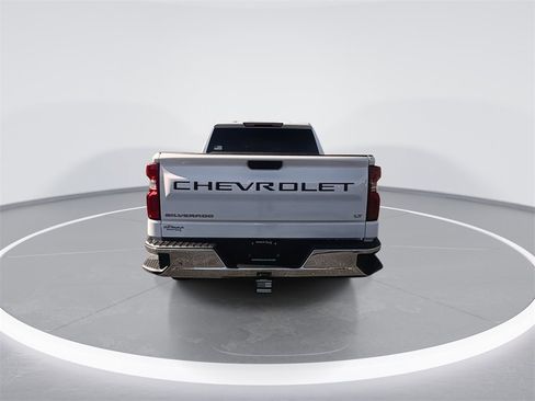 Used 2022 Chevrolet Silverado 1500 LT image 7