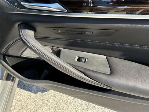 Used 2019 BMW M5 w/ Executive Package image 35