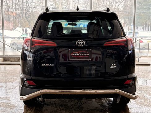 Used 2016 Toyota RAV4 LE image 8