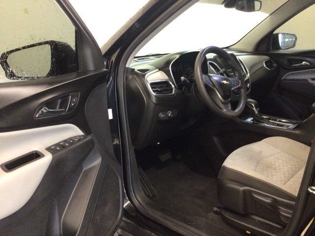 Used 2022 Chevrolet Equinox LS AWD/4WD image 18
