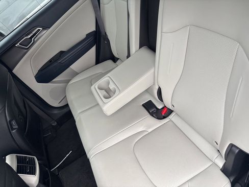 Used 2023 Kia Sportage EX image 28