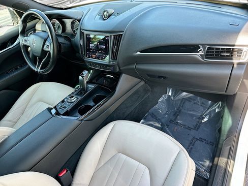 Used 2022 Maserati Levante GT image 34
