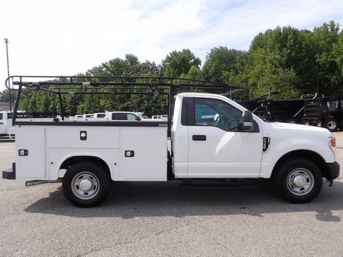 Used 2022 Ford F350 XL w/ Power Equipment Group RWD image 9