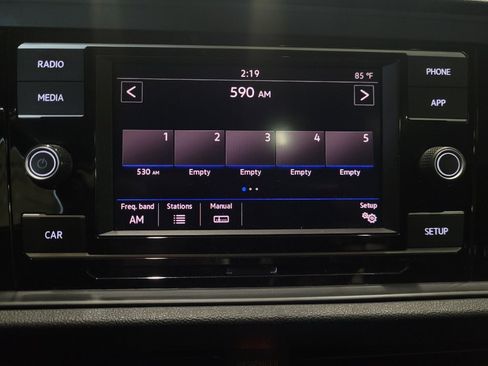 Used 2019 Volkswagen Jetta SE w/ Cold Weather Package FWD image 25