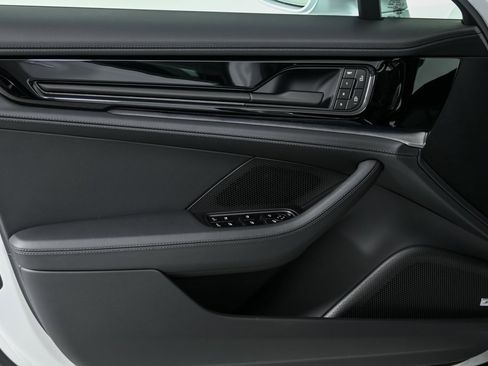 New 2025 Porsche Panamera image 6