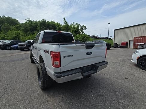 Used 2017 Ford F150 XLT AWD/4WD image 5