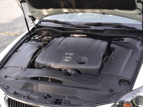 Used 2013 Lexus IS 250 AWD w/ Luxury Plus Pkg Value Edition image 33