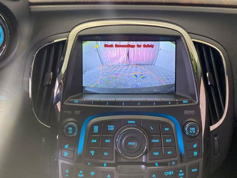 Used 2012 Buick LaCrosse Touring FWD image 7