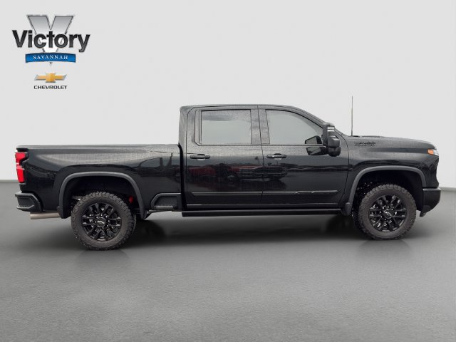 Used 2026 Chevrolet Silverado 2500 High Country w/ High Country Premium Package AWD/4WD image 8