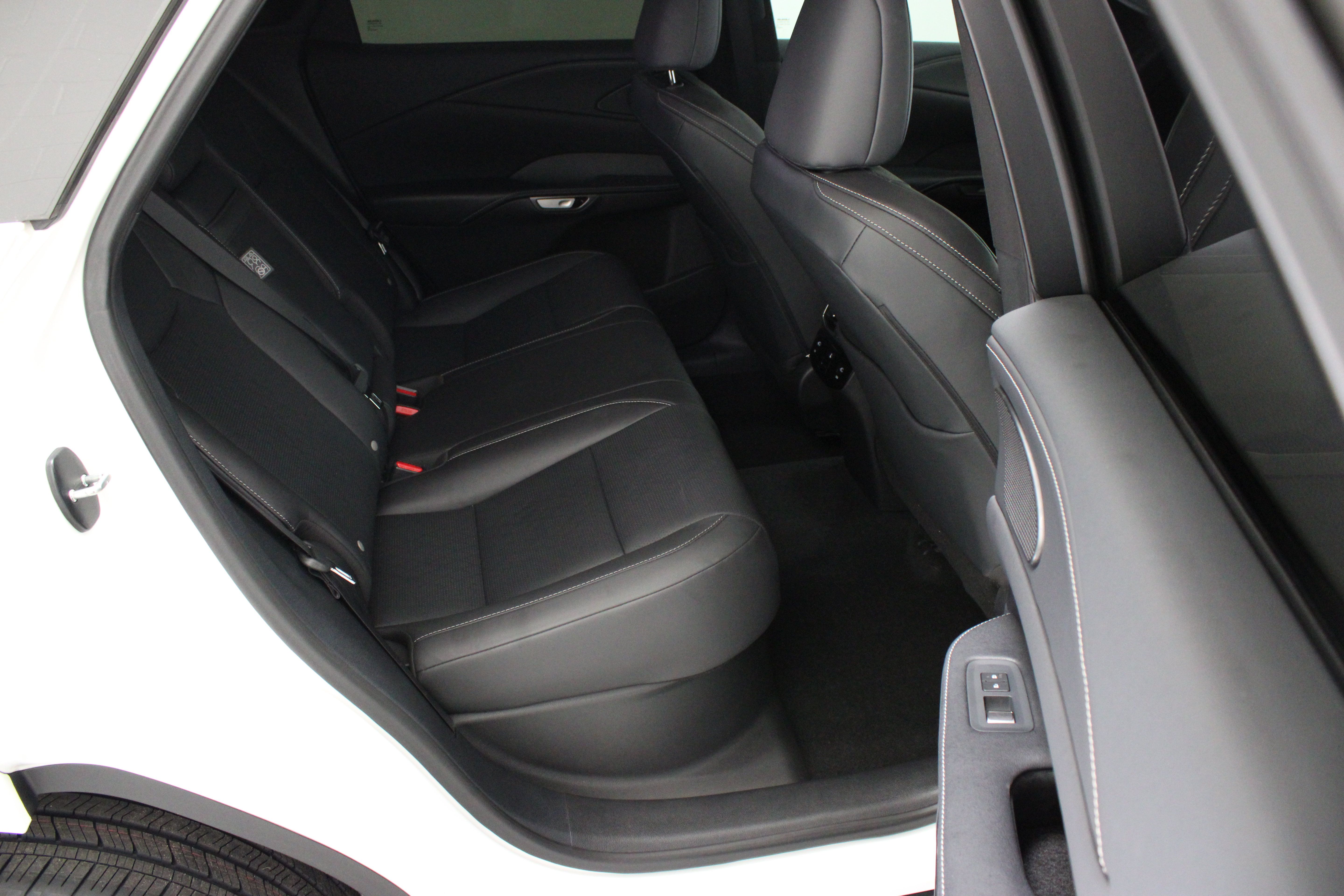 Used 2024 Lexus RX 350 Premium Plus w/ Convenience Package FWD image 34
