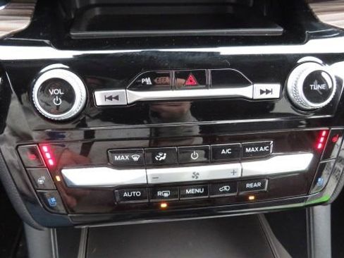 Certified 2023 Ford Explorer Limited image 20