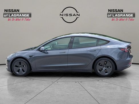 Used 2021 Tesla Model 3 Standard Range Plus RWD image 8