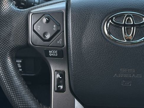 Used 2020 Toyota Tacoma TRD Off-Road AWD/4WD image 13