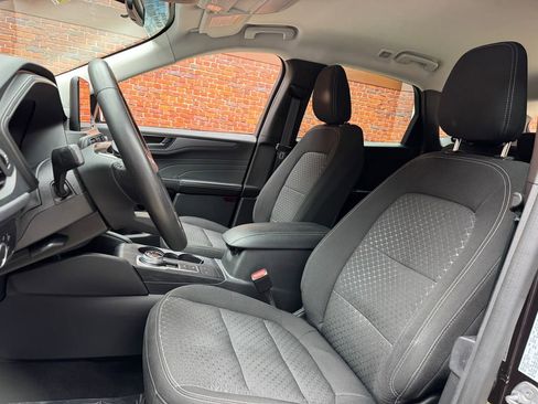 Certified 2023 Ford Escape Active AWD/4WD image 23