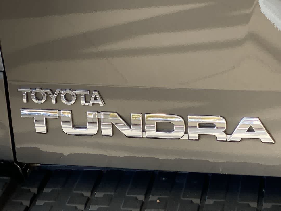 Used 2011 Toyota Tundra 4x4 Double Cab w/ TRD Off-Road Pkg image 12
