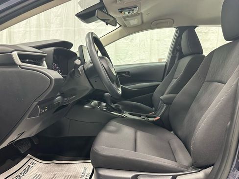 Used 2025 Toyota Corolla LE w/ LE Premium Package image 14