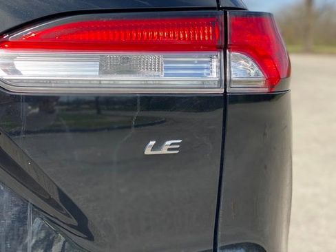 Used 2022 Toyota Corolla Cross LE FWD image 13