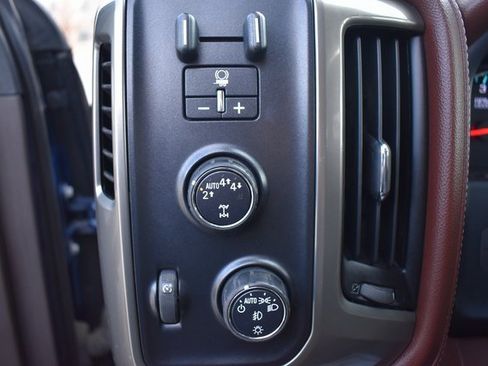 Used 2017 Chevrolet Silverado 1500 High Country image 25