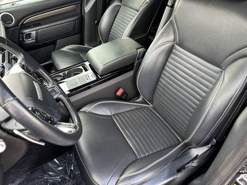 Used 2020 Land Rover Discovery HSE AWD/4WD image 21