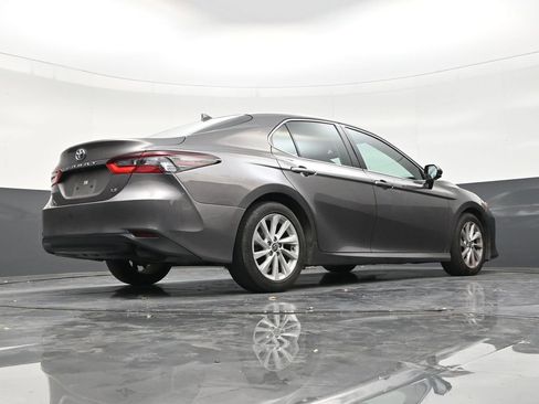 Used 2022 Toyota Camry LE FWD image 24