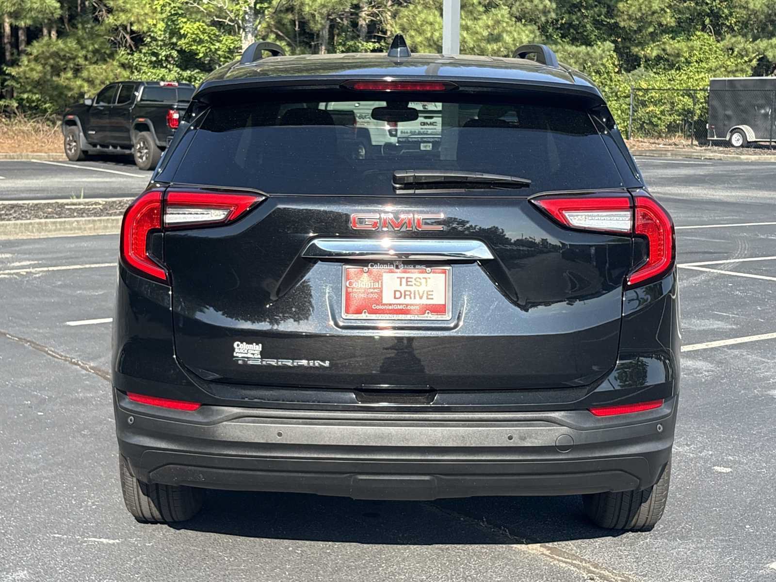 Used 2023 GMC Terrain SLE w/ Driver Convenience Package FWD image 22