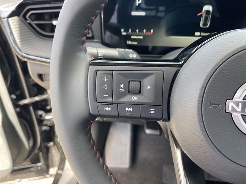 New 2026 Nissan Kicks SR w/ Cold Weather Package AWD/4WD image 14