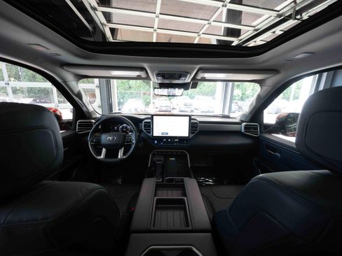 Used 2023 Toyota Tundra Limited AWD/4WD image 19