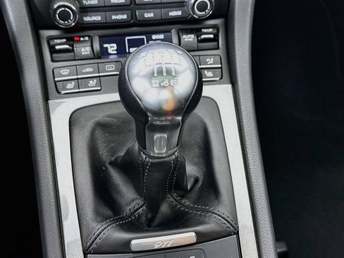 Certified 2018 Porsche 911 Carrera RWD image 21