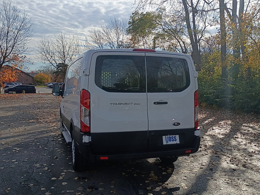 Used 2025 Ford Transit 250 Low Roof w/ Exterior Upgrade Package RWD image 5