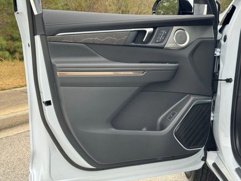 New 2026 Buick Enclave Avenir w/ Super Cruise Package image 18