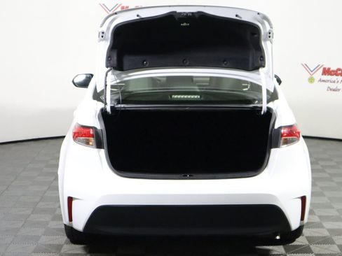 Used 2023 Toyota Corolla LE image 13