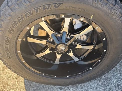 Used 2017 GMC Sierra 1500 Denali w/ Denali Ultimate Package image 9